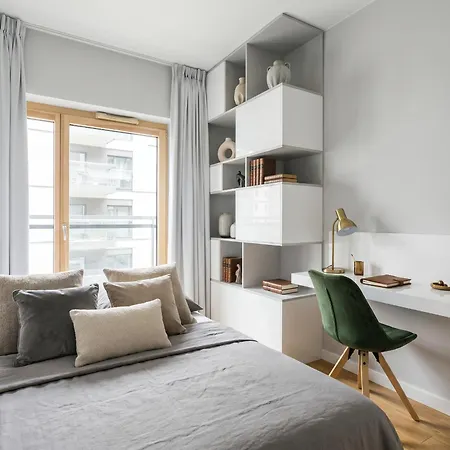 Golden - Luxury 2-bedroom, Mennica Residence&166 * Warszawa