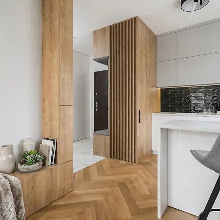 Golden - Luxury 2-bedroom, Mennica Residence&166 * Warszawa