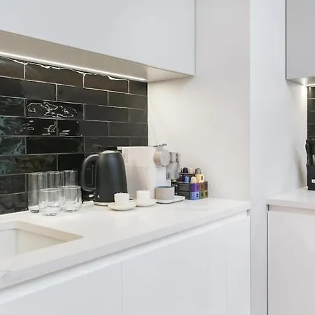 Golden - Luxury 2-bedroom, Mennica Residence&166 *