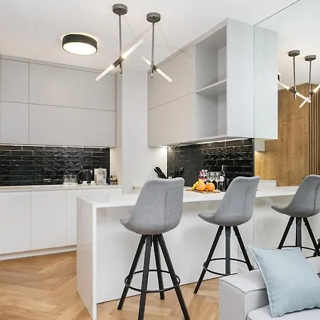 Mennica - Two Bedrooms - Stays&166 Apartment