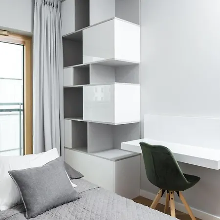 Apartamento Golden - Luxury 2-bedroom, Mennica Residence&166 *