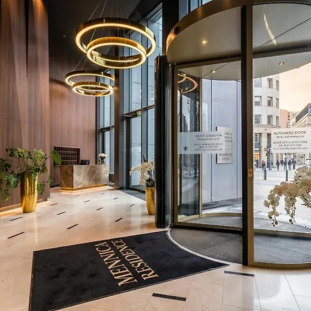 Golden - Luxury 2-bedroom, Mennica Residence&166