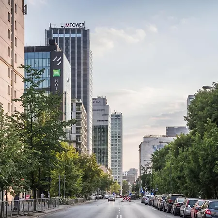 Golden - Luxury 2-bedroom, Mennica Residence&166 Apartment *