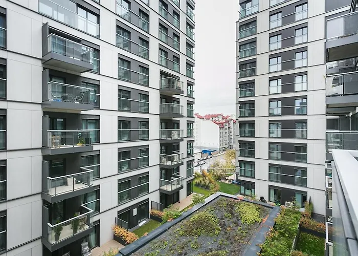 Golden - Luxury 2-bedroom, Mennica Residence&166 アパート ワルシャワ