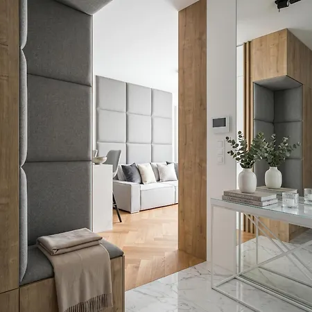Golden - Luxury 2-bedroom, Mennica Residence&166 公寓 华沙